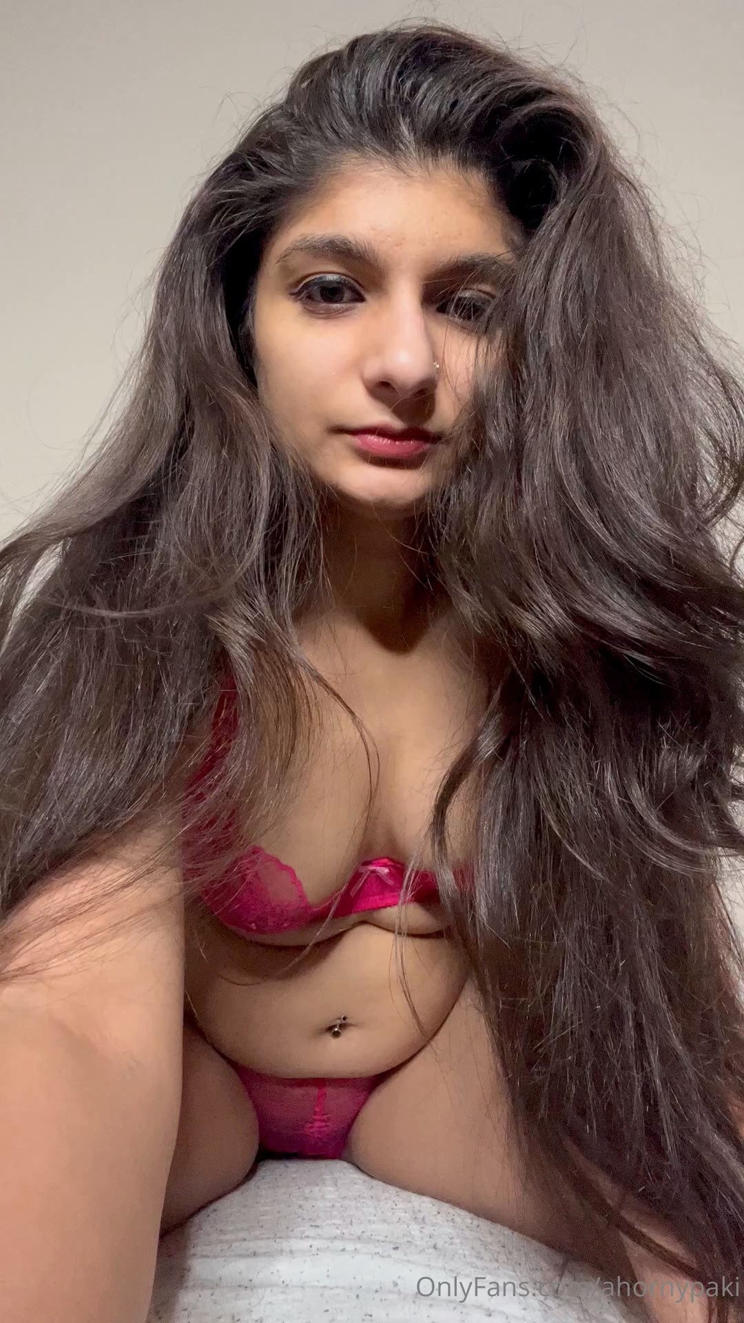 Popular Pakistani Girls (2025) Urdu