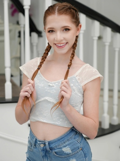 She Takes A Spin On Her Roomie’s Dick (2025) Brazzers English