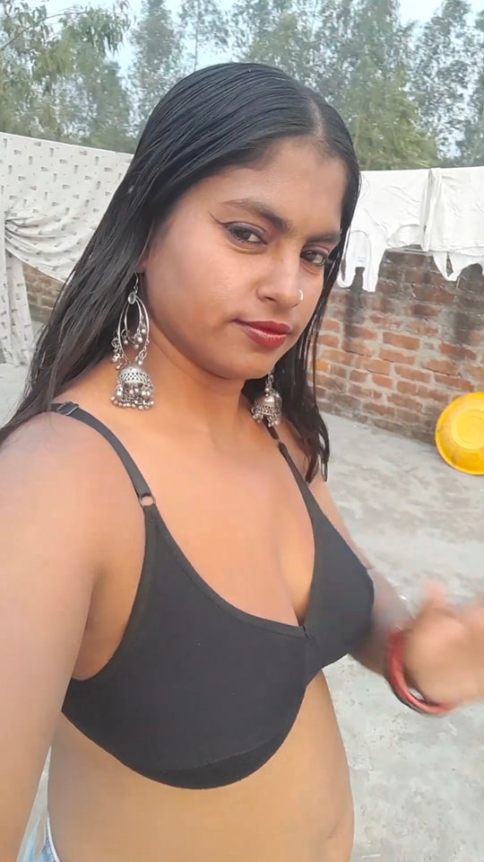 Horny Indian Village Girl Fucking Night (2026) App Conntent Hindi