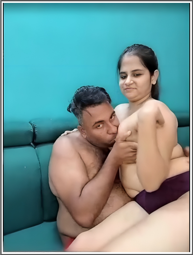 Delstrip Couple 2026 Hindi