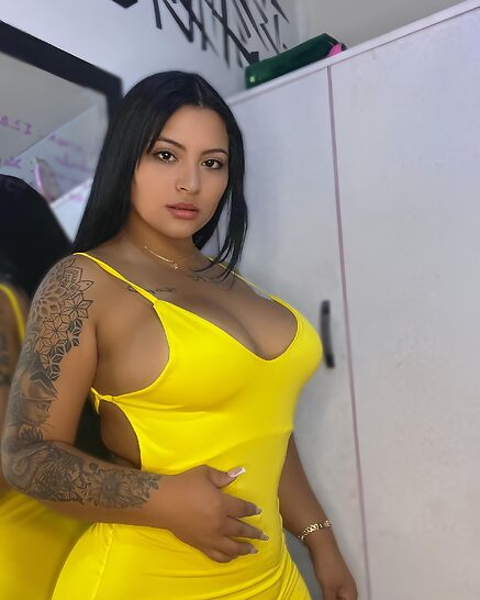 Venezuelan Maid 2026 Ginezflowrs English